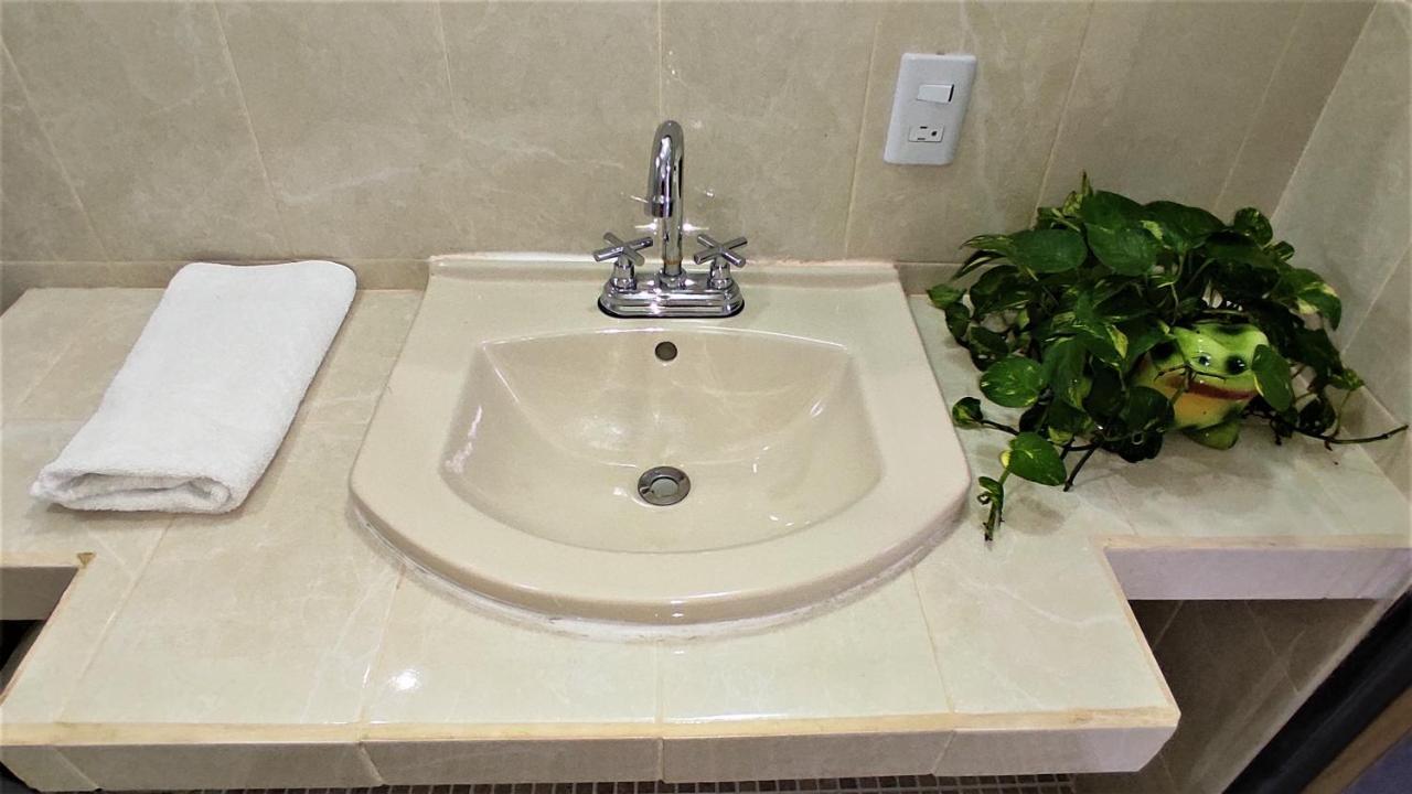 Apartamento Depto en Planta Alta con Balcón y Árboles Frutales Cancún Exterior foto